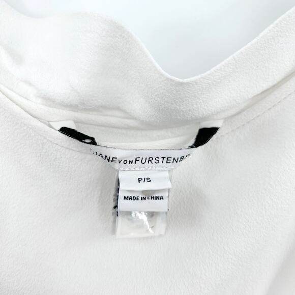 Diane von Furstenberg DVF New Hanky White Poncho Blouse Oversized Womens Sz S - Picture 6 of 10